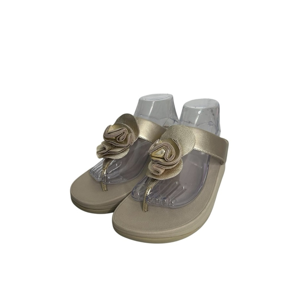 FitFlop Florrie Toe-Post Comfort Wedge Sandal in Pale Gold Women’s Size 10 - Picture 4 of 10